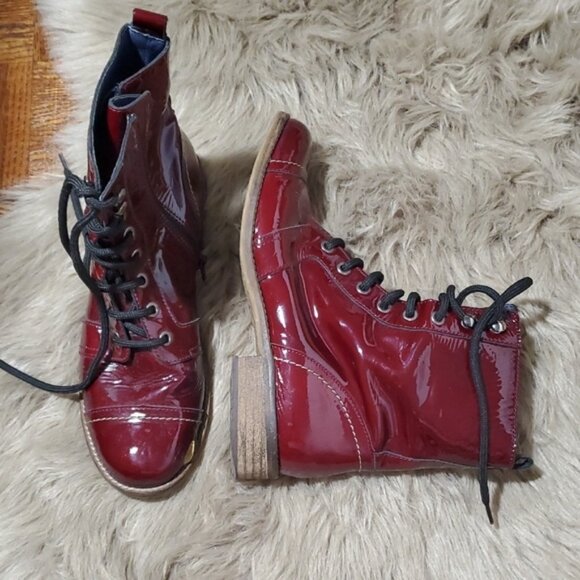 Unity in Diversity Europe- Red Coated Combat Leather Lace Up Boots - Picture 5 of 15
